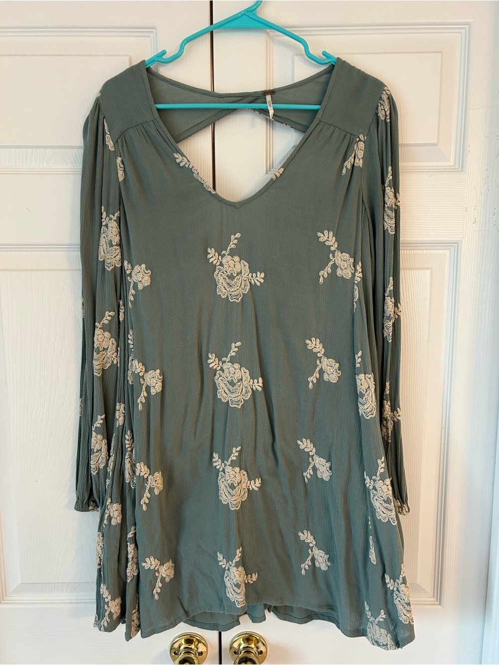 Free People Women’s Green Flower Embroidered Backless Tunic Blouse Shirt Size S